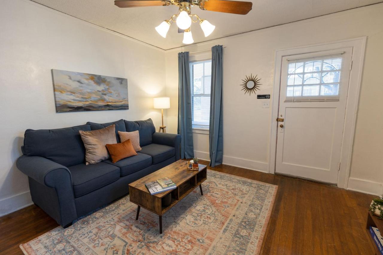 Willa Historic Revival King Bed Midtown Memphis 68 Yes Pets Fast Wifi Free Parking Zewnętrze zdjęcie