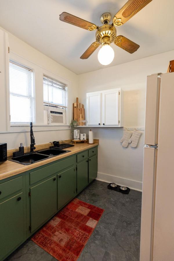 Willa Historic Revival King Bed Midtown Memphis 68 Yes Pets Fast Wifi Free Parking Zewnętrze zdjęcie