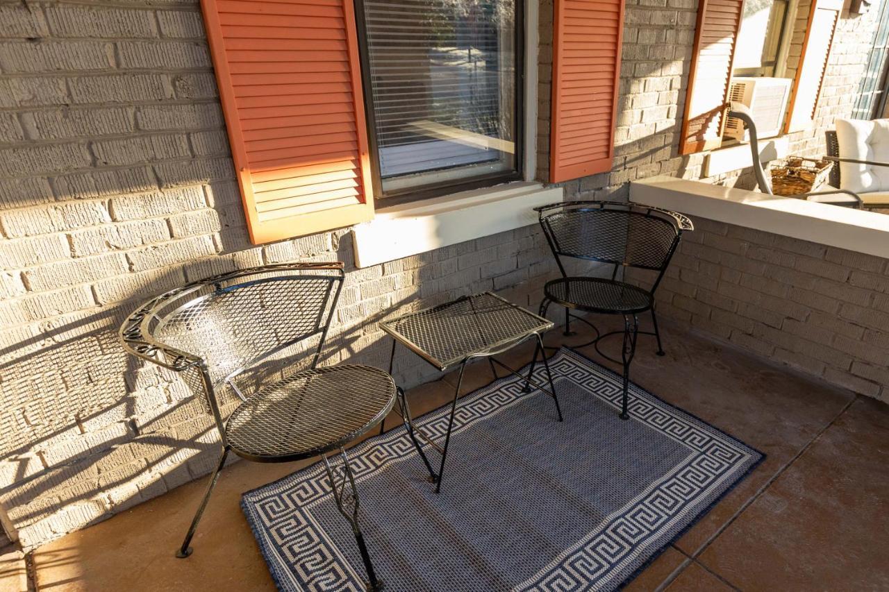 Willa Historic Revival King Bed Midtown Memphis 68 Yes Pets Fast Wifi Free Parking Zewnętrze zdjęcie