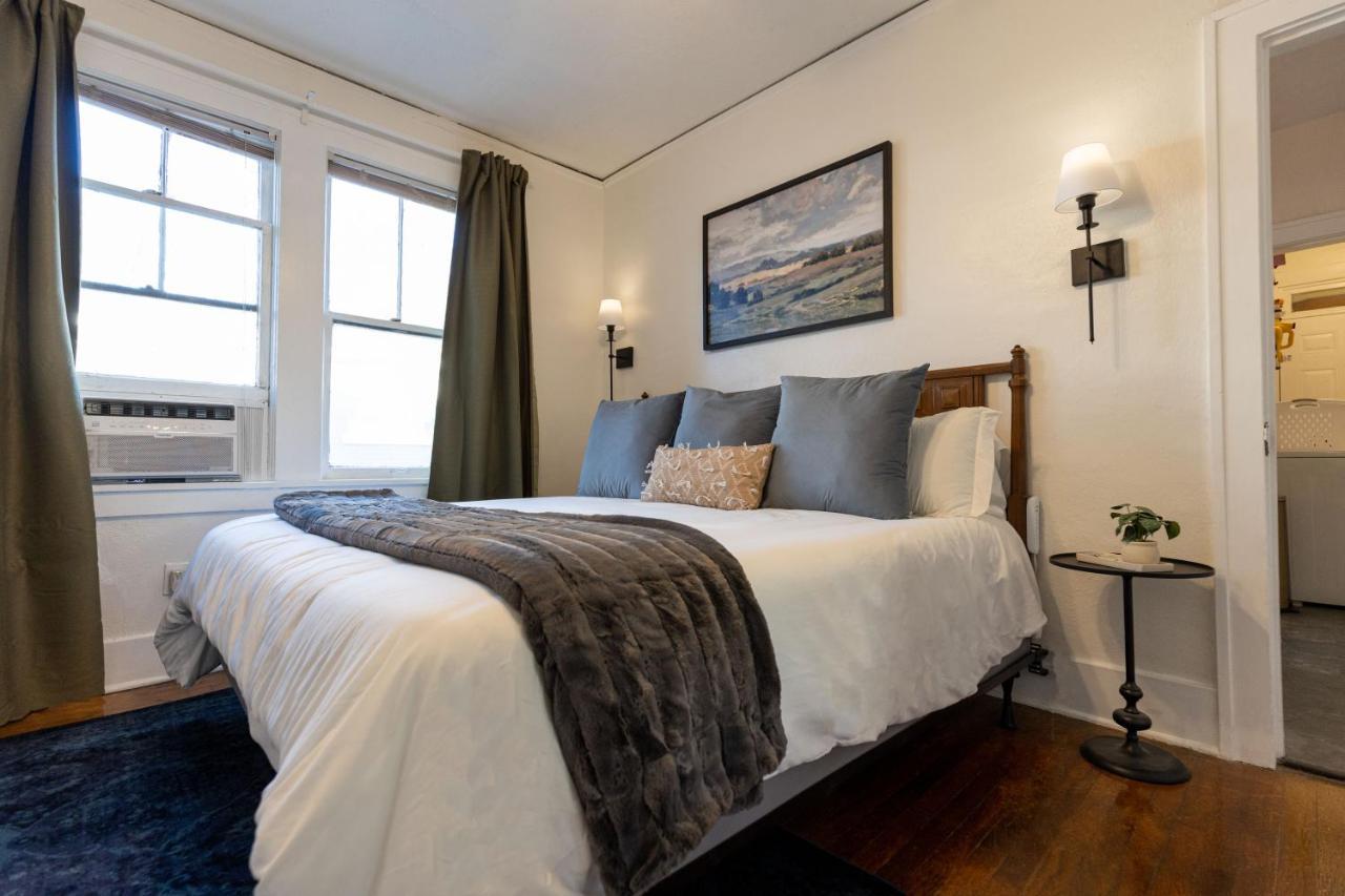 Willa Historic Revival King Bed Midtown Memphis 68 Yes Pets Fast Wifi Free Parking Zewnętrze zdjęcie